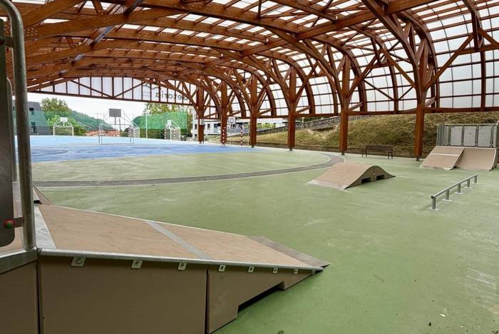 Sahatsagako estalpeko skatepark berria, dagoeneko martxan