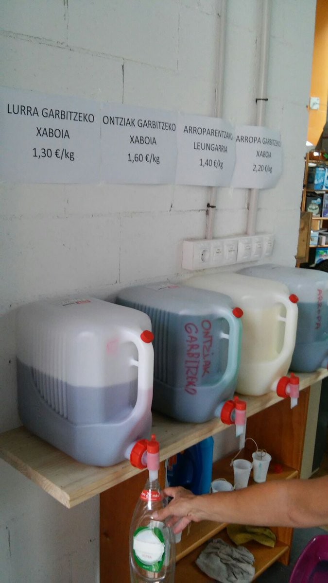 Xaboi biodegradagarria salgai izango da ostiraletik aurrera Soreasuko Elkargunean