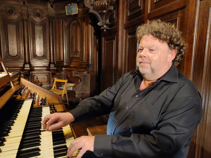 Jan Vermeire organo-jotzailearen kontzertua izan da parrokian