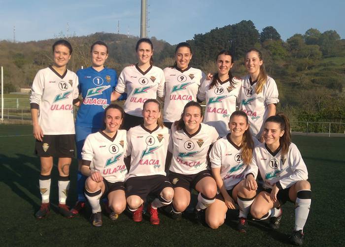 Sailkapenaren erdialdean amaitu dituzte denboraldiak Zarauzko futboleko lehen taldeek