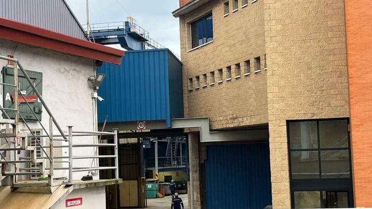 Balenciaga ontziola martxan da gaurtik