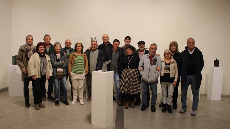 Zinkez zizelkatutako omenaldia egin diote Iñaki Olazabali