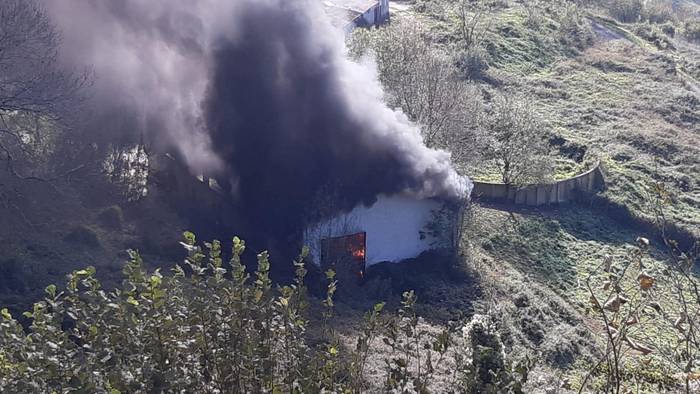 Sutea izan da Errezilgo baserri batean