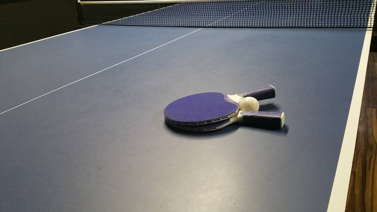 Gaztetxoentzat ping-pong eta squash txapelketak antolatu ditu Kirol Patronatuak
