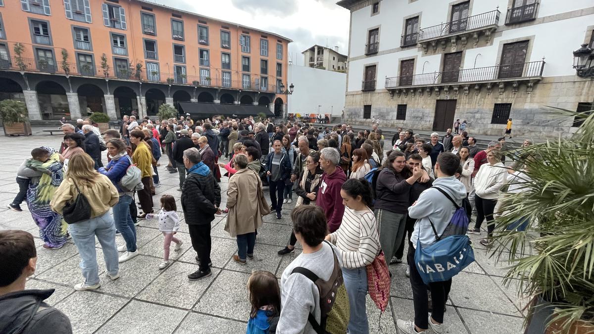 Palestinaren aldeko ostegunetako mobilizazioak egokitu dituzte deitzaileek