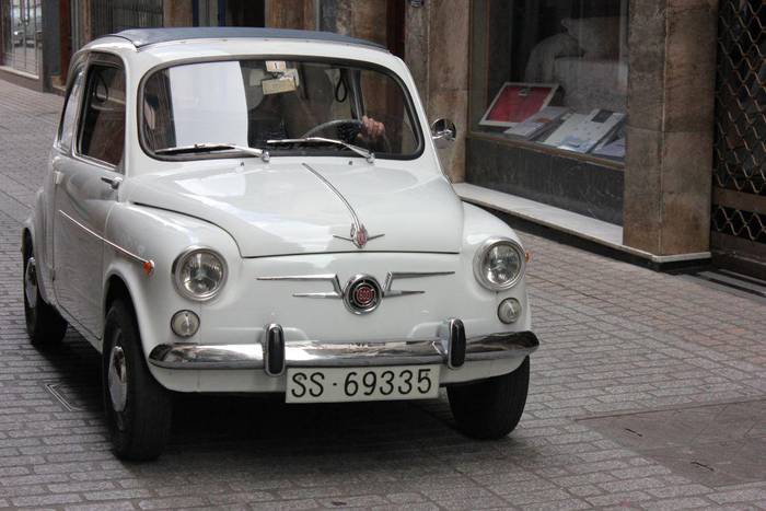 Seat 600 autoen topaketak egin dituzte asteburuan Azpeitian