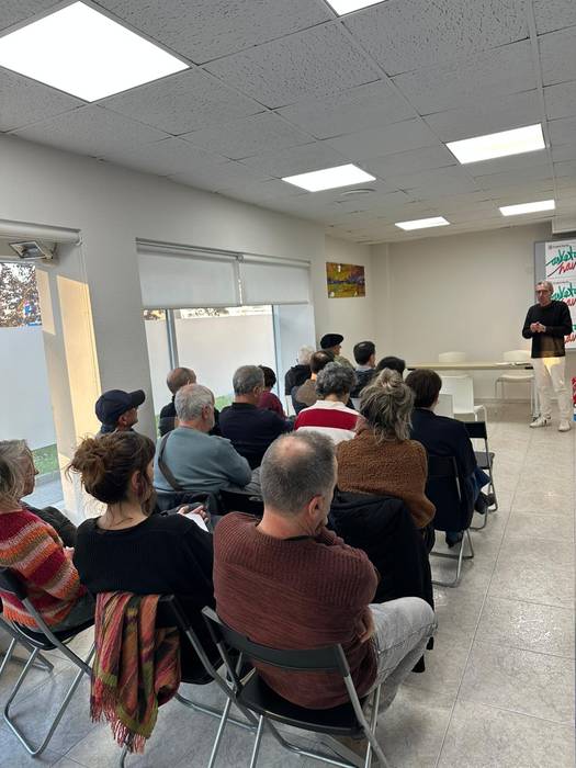 Herria biziberritzeko beharra nabarmendu du Zarauzko EH Bilduk herri batzarrean