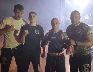 Bi garaipen erdietsi dituzte Zumaiako boxeolariek Arrasateko borrokaldietan