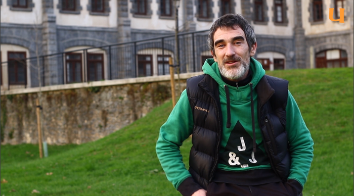 Asier Sustaeta: "Korosagasti baserrian jazotako istorioak badu film bat egiteko nahikoa mami"