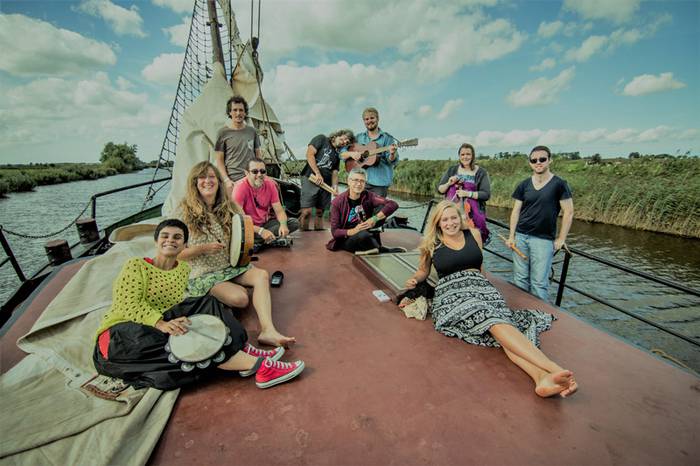 «Proiektuko guztiok musika zeltiarraren anai-arrebak gara»