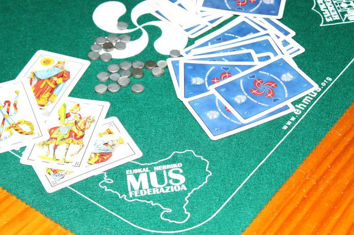 Adiskide gaztetxeak mus txapelketa antolatu du hilaren 6rako