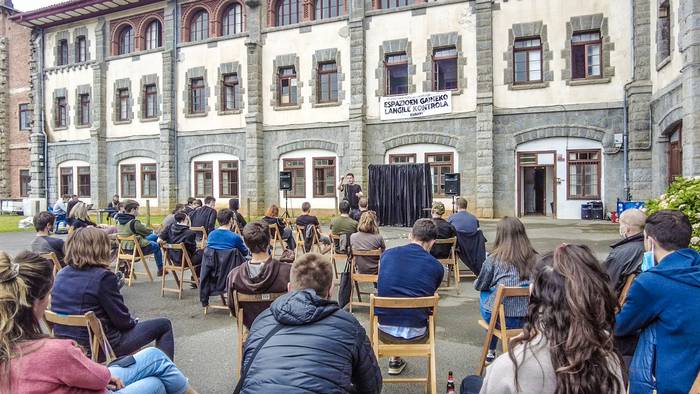 Errakiren erresistentzia kutxa nazionalaren aldeko jaialdia egin dute asteburuan Esklabetan
