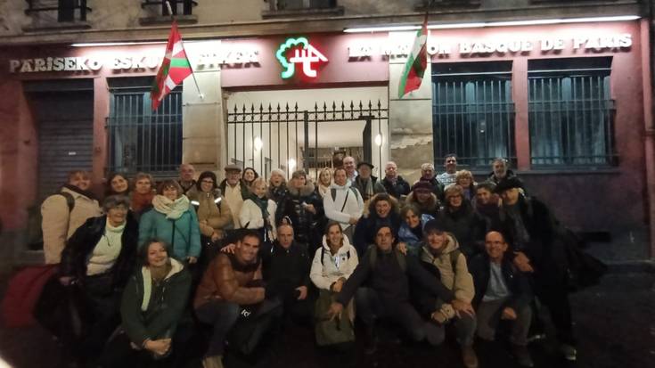 Parisen izan dira San Pedro abesbatzako kideak