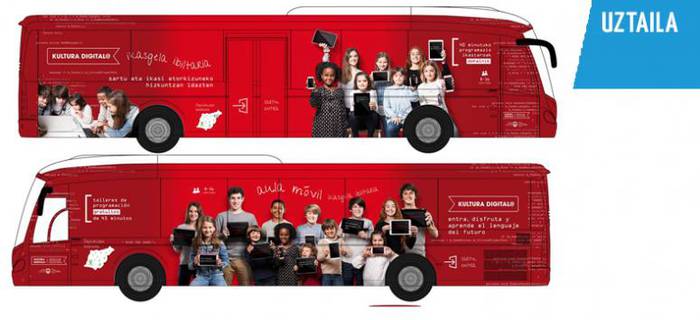 Gazteen artean teknologia berrien erabilera egokia bultzatzeko autobusa Azpeitiko plazan izango da gaur