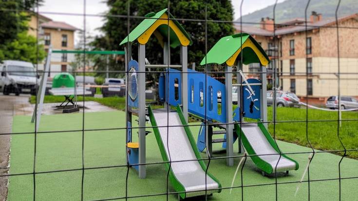 Garmendi auzoan umeentzako parkea eraikitzen ari dira