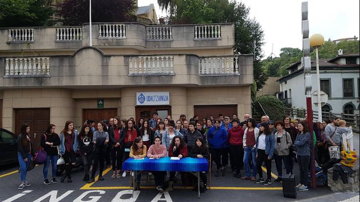 Mozal legea aplikatuta isuna ezarri diotela salatu du Mugimendu Feministak