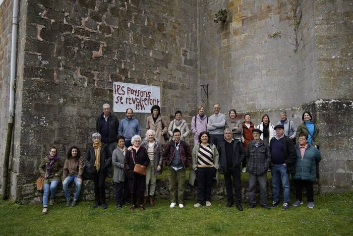 Gari Aranbarrik 'Hik egurre ta nik teilatue' proiektua aurkeztu du