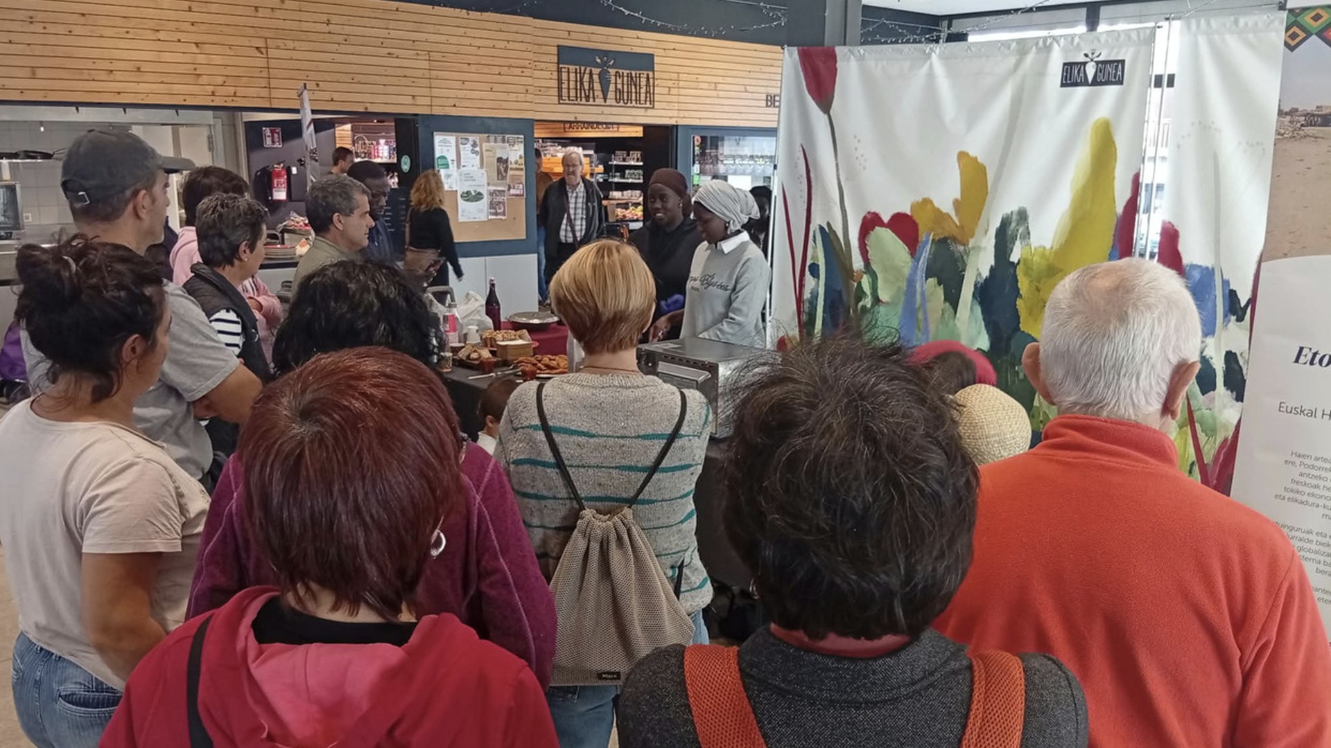 Senegalgo jakiak, tokiko merkatuen garrantziaz ohartarazteko