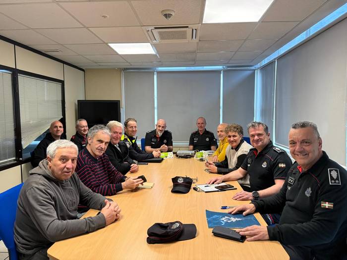 Koordinazio bilera egin dute udaletako, Ertzaintzako nahiz udaltzaingoetako ordezkariek