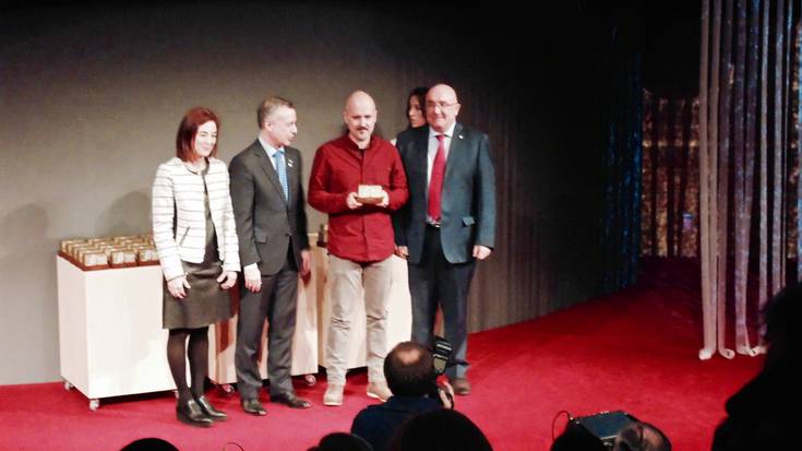 Urrezko Bikain ziurtagiria jaso du Baleike Kultur Elkarteak