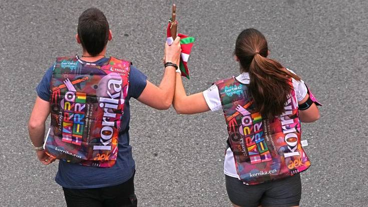 AEK-k Korrikako arropa salduko du larunbatean