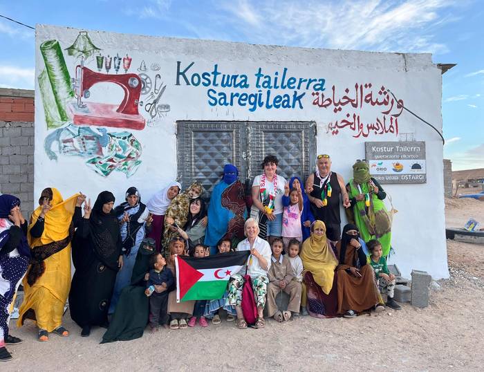 Burujabetza helburu, josteko makinak Oriotik deserturantz