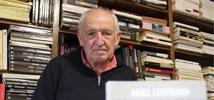 "Gerra bat gerrarik gabe" kontatu du Anjel Lertxundik 'Gilles de Rais' eleberrian