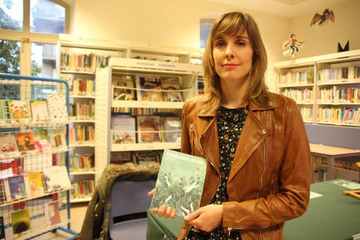 Leire Bilbao: "Neure burua proban jartzea gustatzen zait, literaturarekin jolastea"