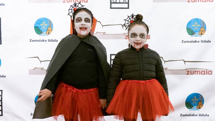 Inauterietako argazki txokoan ateratako irudiak, ikusgai