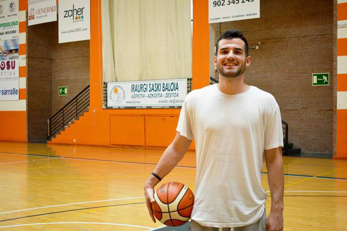 Bilbao Basketek Aitor Zubizarreta fitxatuko du, eta Iraurgi SB-ri utziko dio