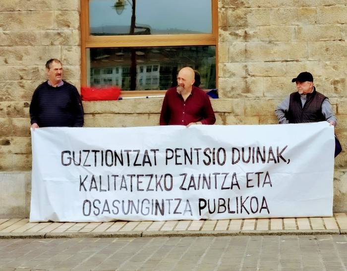 Pentsiodunek asteleheneroko protestei ekin diete berriz ere