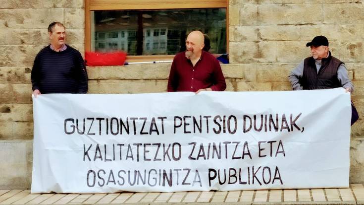 Pentsiodunek asteleheneroko protestei ekin diete berriz ere