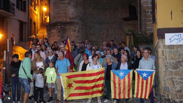 Elkarretaratze jendetsua, Kataluniako buruzagi independentistei ezarritako zigorrak salatzeko