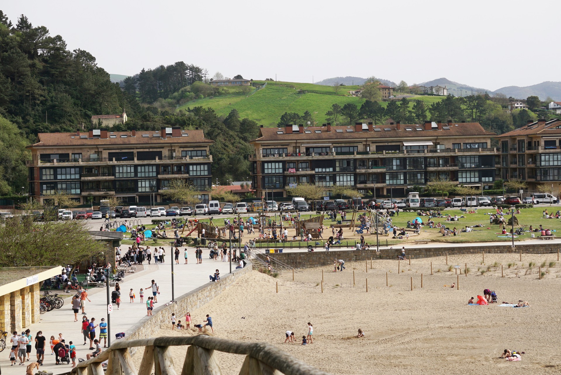 Etxebizitza turistikoen arauak errespetatzeko eskatu du udalak