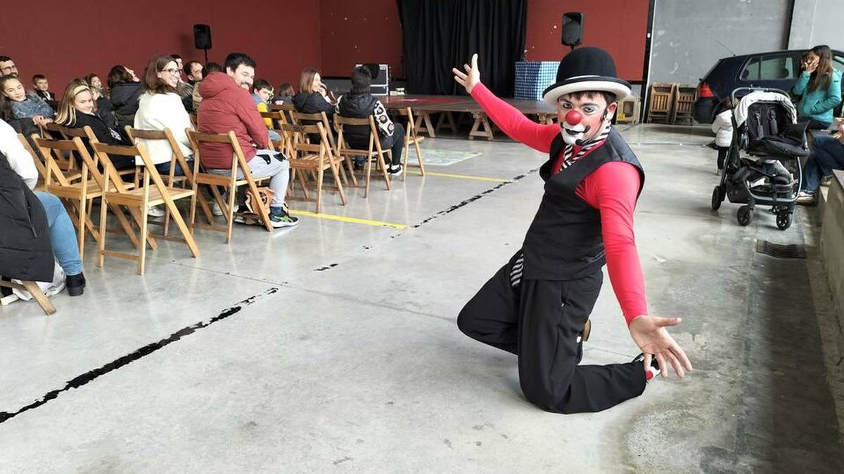 Ekain pailazoak hautsak harrotu ditu Arroagoian