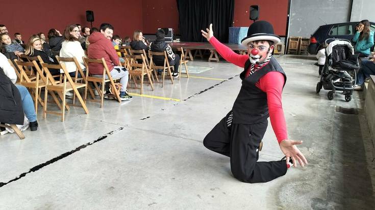 Ekain pailazoak hautsak harrotu ditu Arroagoian