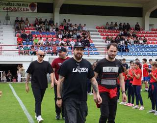 Eraldatzen taldeak 'Gorrixek' abestia egin dio Anaitasunari