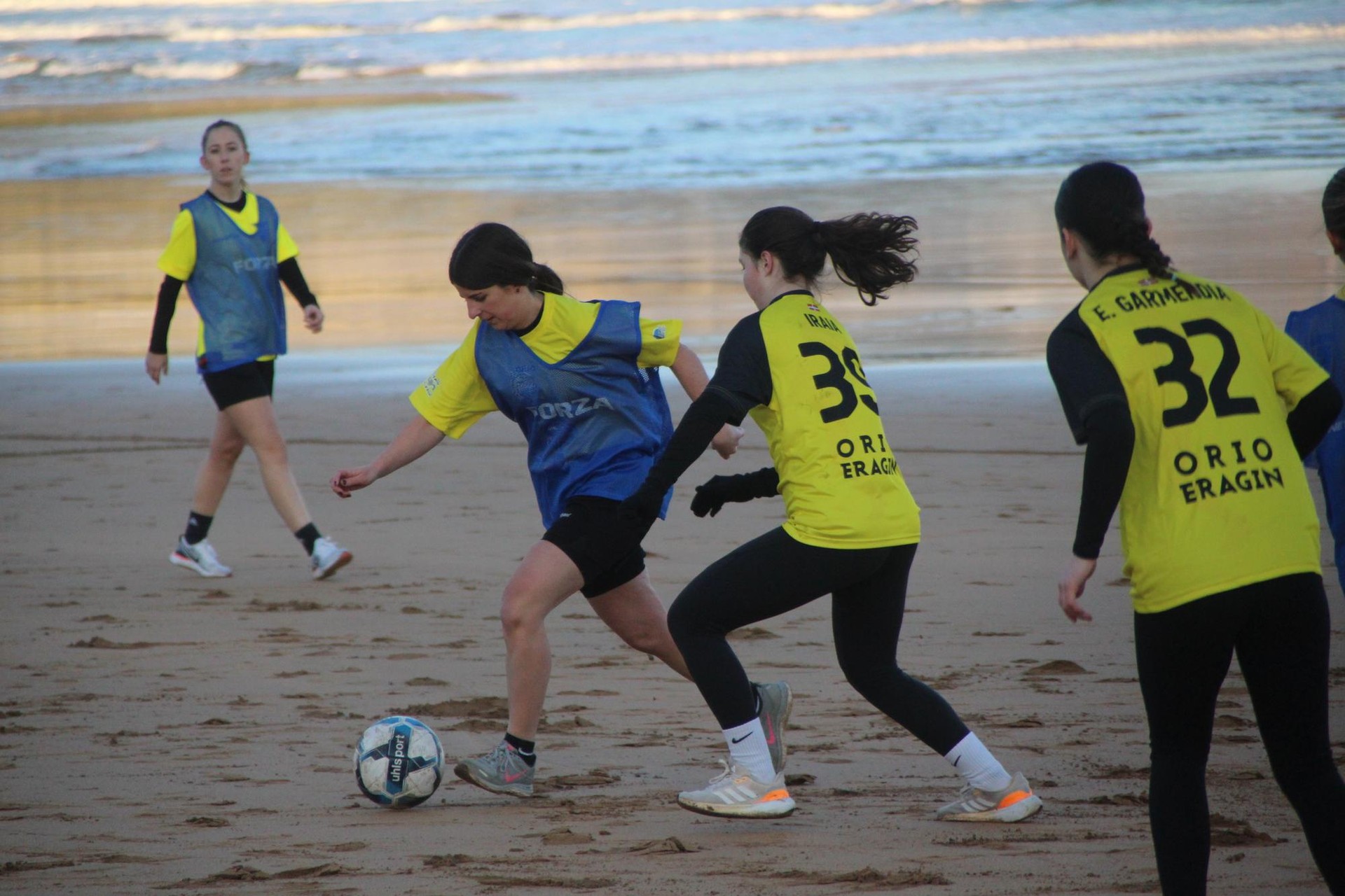 Otsailaren 7an jokatuko dute III. Emakume Futbolari eguna