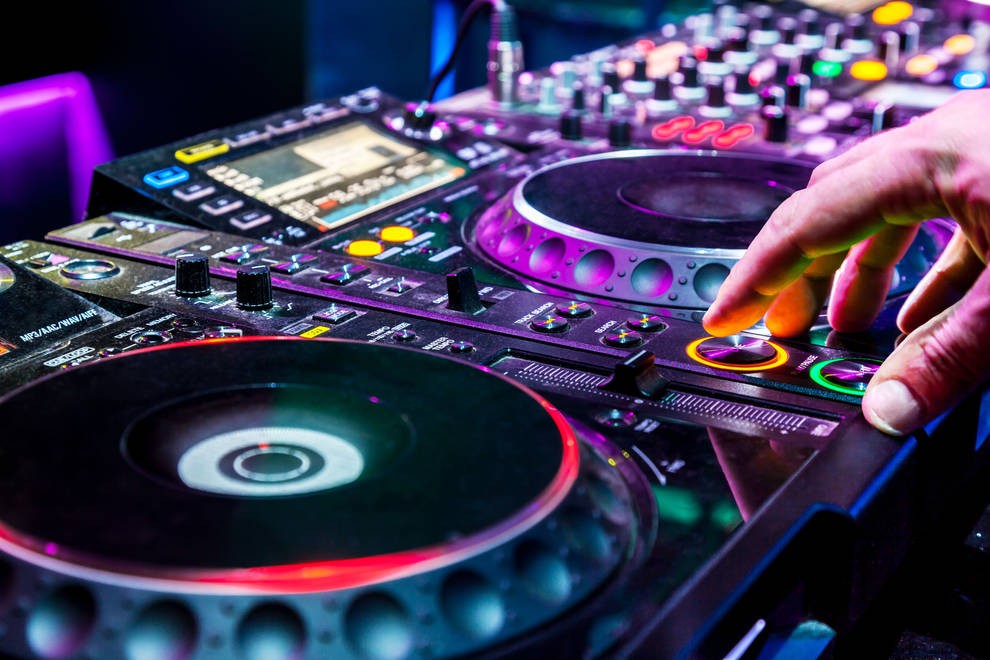 Musika elektronikoa sortzen ikasteko, umeentzat tailerra prestatu du Holz Und Blech-ek