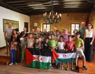 Oporrak Bakean programako haurrei eta familiei harrera egin die Zarauzko Udalak