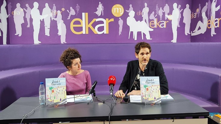Sekretuak azaleratzen dituen lurpeko labirintoa