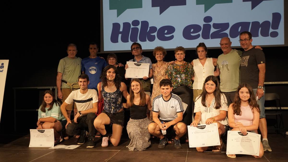 Bertsotan ere hika eginez borobildu dute aurtengo Hike eizan! sariketa