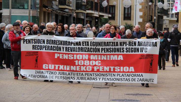 Zarauzko pentsiodunek babes osoa eman diote urtarrilaren 30eko grebari