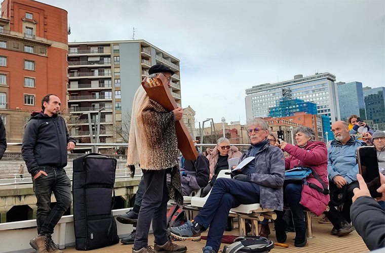 Maxixatzenek Euskal Hiriak Euskaraz egitasmoko lehen irteera egingo du Bilbora, apirilaren 5ean