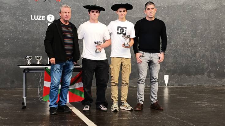 Gipuzkoako txapelketa irabazi du Zumaiak, larruzko paleta modalitatean