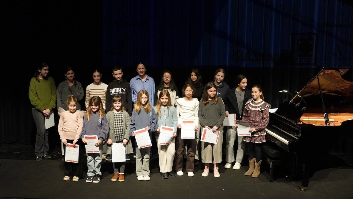 Piano ikasleen doinuek alaitu dute Soreasu antzokia