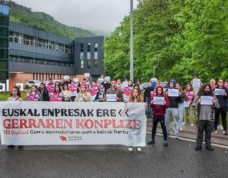 Maiatzaren Lehenaren bezperetan, "enpresak gerraren konplize" direla salatu du Kontseilu Sozialistak