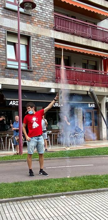 Txupina botata, hasi dira Azken Portuko festak