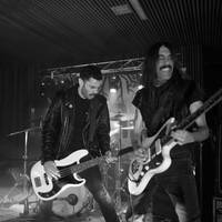 Kontzertuak: 8GO! NYHC, Flash eta GUTS taldeak, Graka kolektiboaren eskutik