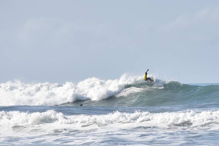 14 urtetik beherako federatuek surf egiteko aukera izango dute aurrerantzean